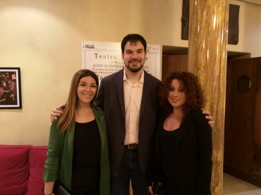 Manuela Soriano, Miguel Ángel Rubio y Lola González en el acto institucional del Año Coloma