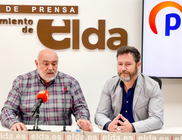 Rueda de prensa de Fran Muñoz y Pepe Poveda sobre de la falta de mandos intermedios en Policía Local